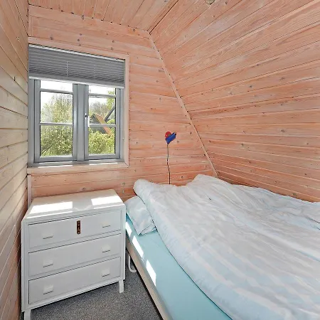 Two-bedroom Holiday In *